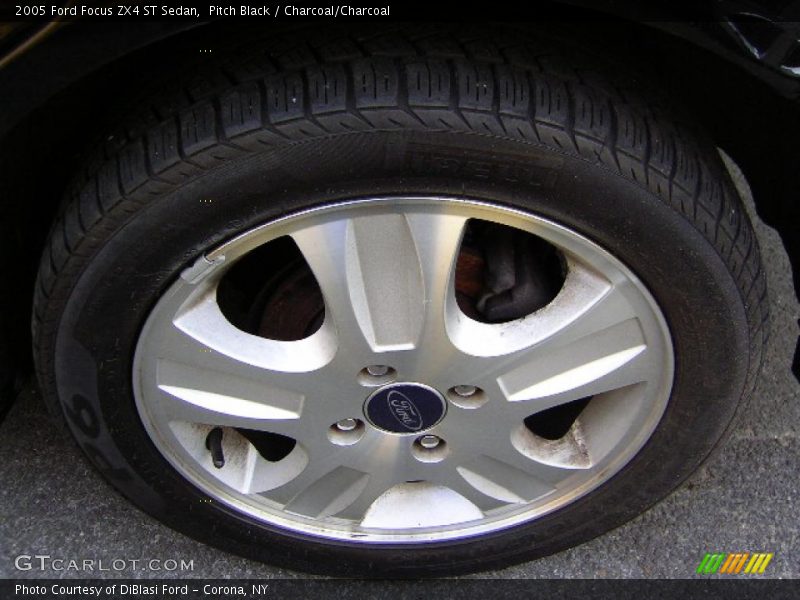 Pitch Black / Charcoal/Charcoal 2005 Ford Focus ZX4 ST Sedan