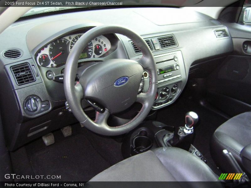 Pitch Black / Charcoal/Charcoal 2005 Ford Focus ZX4 ST Sedan