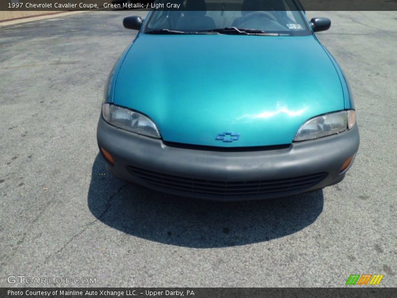 Green Metallic / Light Gray 1997 Chevrolet Cavalier Coupe