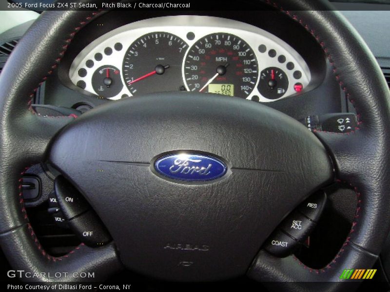 Pitch Black / Charcoal/Charcoal 2005 Ford Focus ZX4 ST Sedan