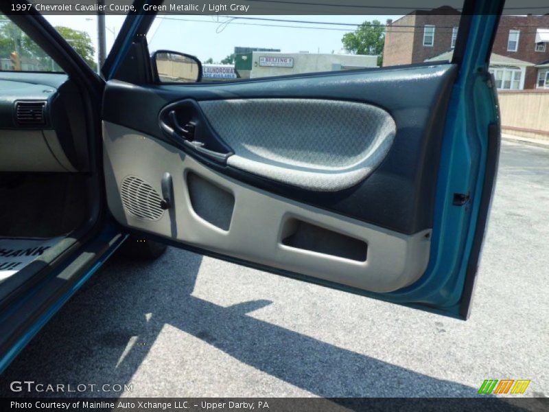 Green Metallic / Light Gray 1997 Chevrolet Cavalier Coupe