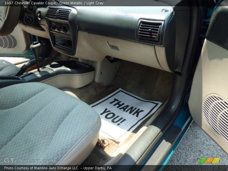 Green Metallic / Light Gray 1997 Chevrolet Cavalier Coupe