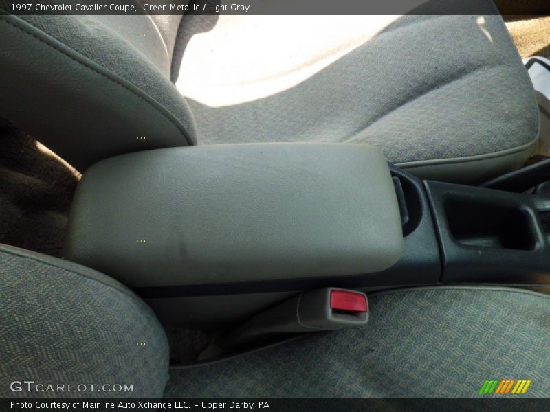 Green Metallic / Light Gray 1997 Chevrolet Cavalier Coupe
