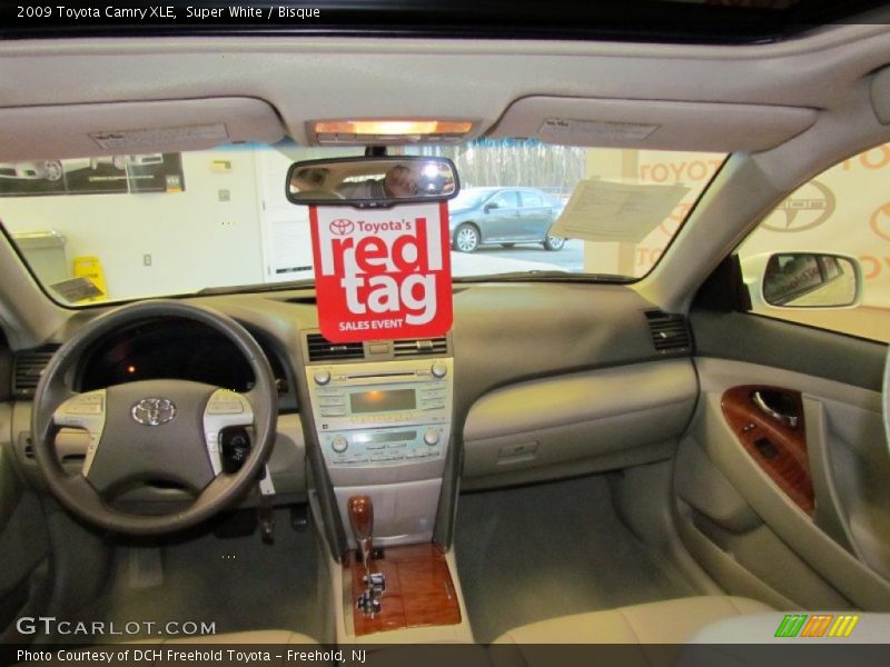 Super White / Bisque 2009 Toyota Camry XLE
