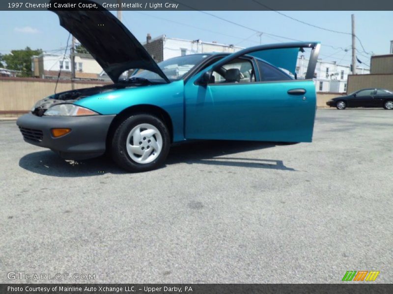 Green Metallic / Light Gray 1997 Chevrolet Cavalier Coupe