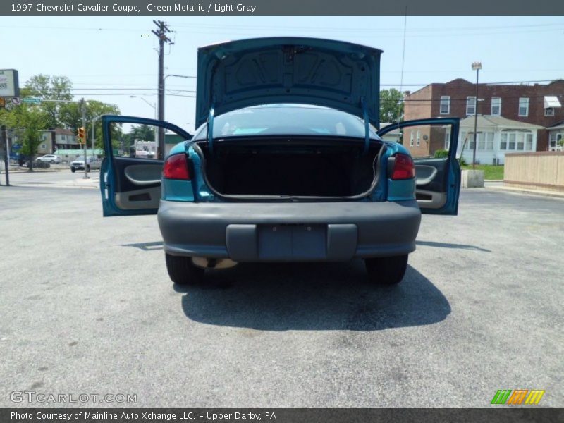 Green Metallic / Light Gray 1997 Chevrolet Cavalier Coupe