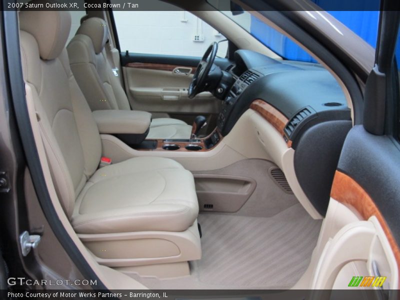 Cocoa Brown / Tan 2007 Saturn Outlook XR