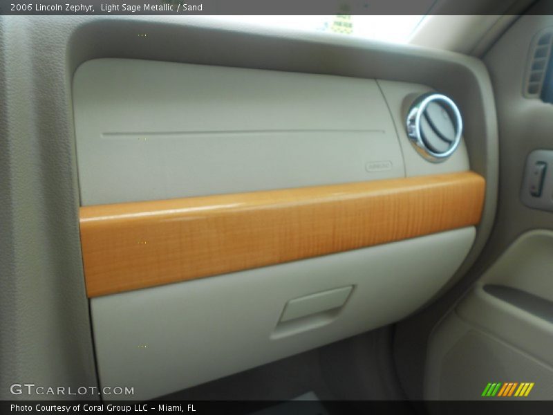 Light Sage Metallic / Sand 2006 Lincoln Zephyr