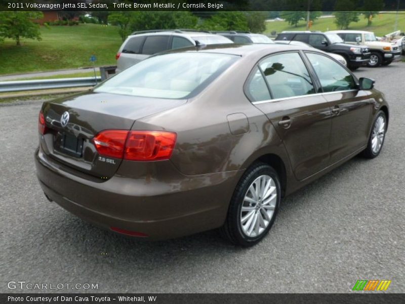 Toffee Brown Metallic / Cornsilk Beige 2011 Volkswagen Jetta SEL Sedan