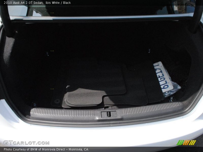 Ibis White / Black 2010 Audi A4 2.0T Sedan