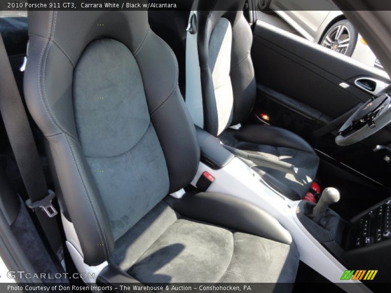 Front Seat of 2010 911 GT3