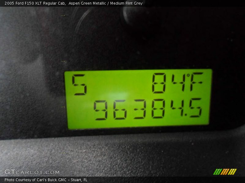 Aspen Green Metallic / Medium Flint Grey 2005 Ford F150 XLT Regular Cab