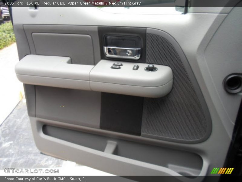 Aspen Green Metallic / Medium Flint Grey 2005 Ford F150 XLT Regular Cab