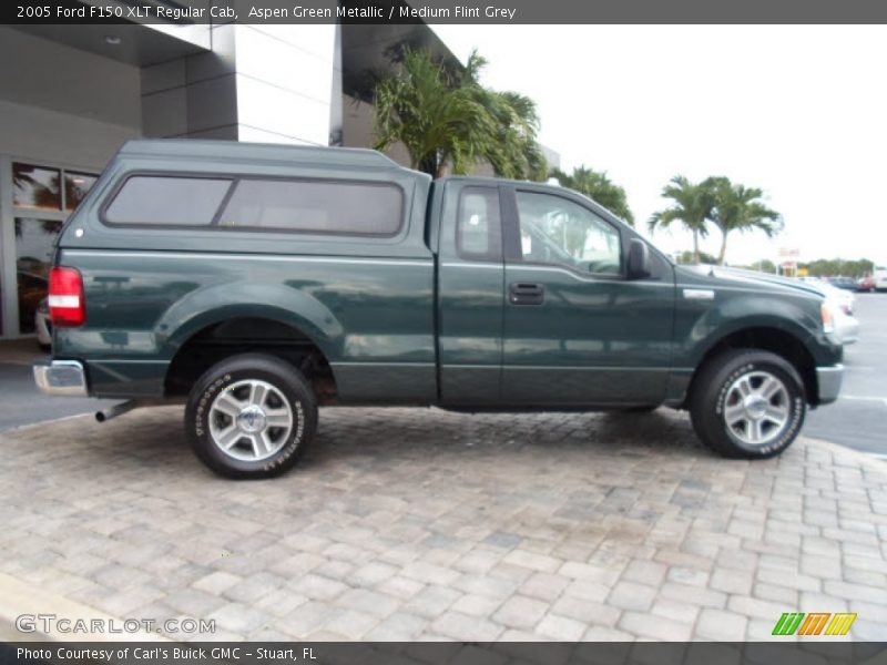 Aspen Green Metallic / Medium Flint Grey 2005 Ford F150 XLT Regular Cab