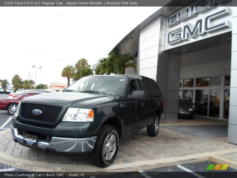 Aspen Green Metallic / Medium Flint Grey 2005 Ford F150 XLT Regular Cab