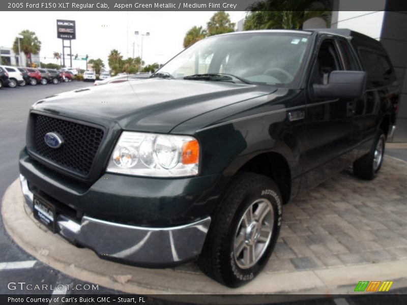 Aspen Green Metallic / Medium Flint Grey 2005 Ford F150 XLT Regular Cab