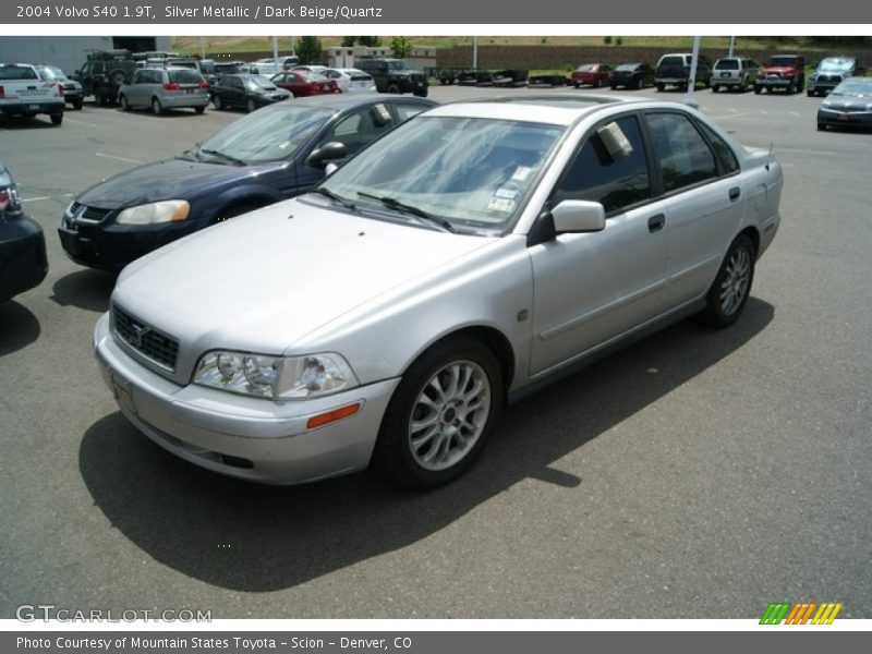 Silver Metallic / Dark Beige/Quartz 2004 Volvo S40 1.9T