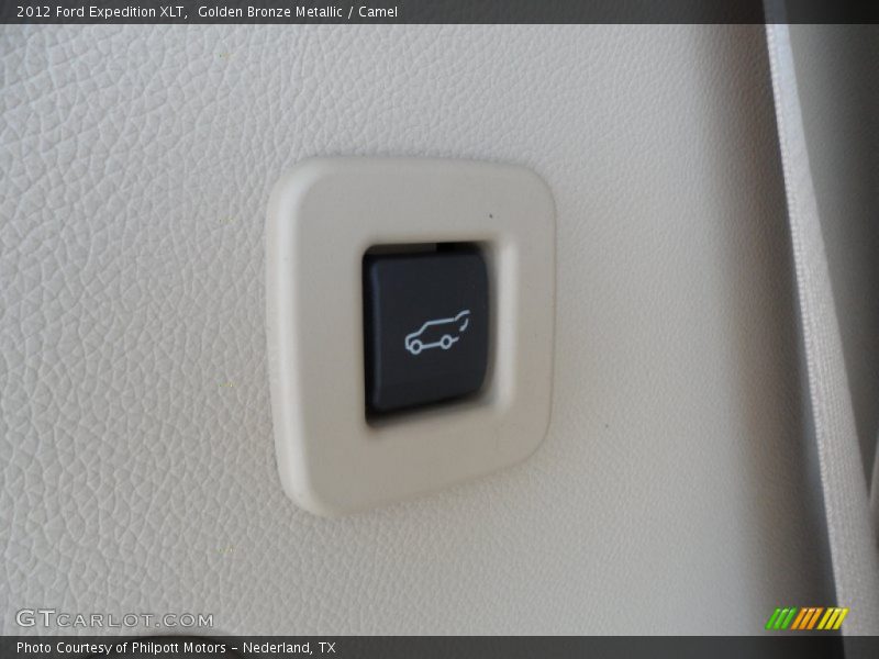 Golden Bronze Metallic / Camel 2012 Ford Expedition XLT
