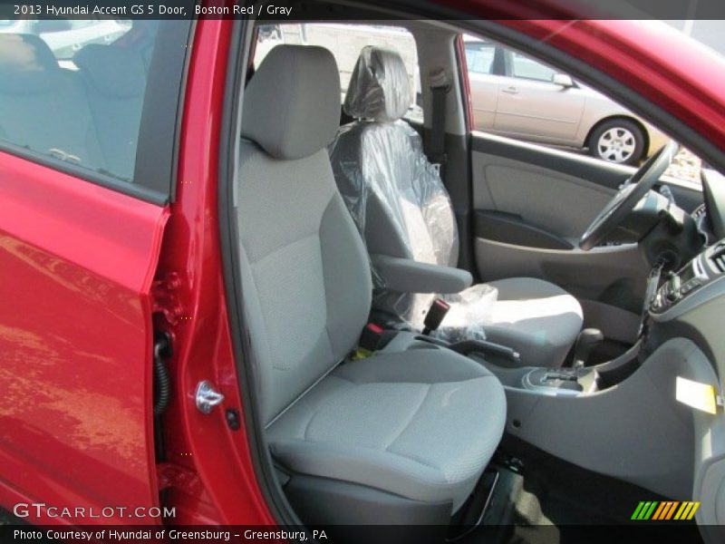 Boston Red / Gray 2013 Hyundai Accent GS 5 Door
