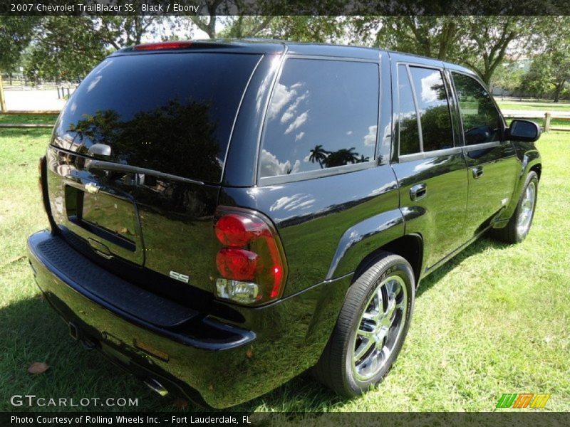 Black / Ebony 2007 Chevrolet TrailBlazer SS