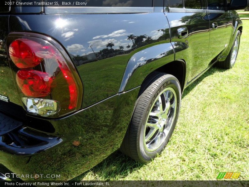 Black / Ebony 2007 Chevrolet TrailBlazer SS