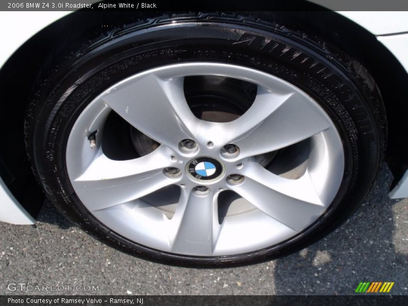 Alpine White / Black 2006 BMW Z4 3.0i Roadster