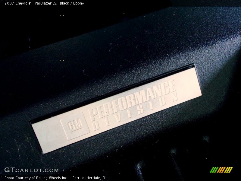 Black / Ebony 2007 Chevrolet TrailBlazer SS