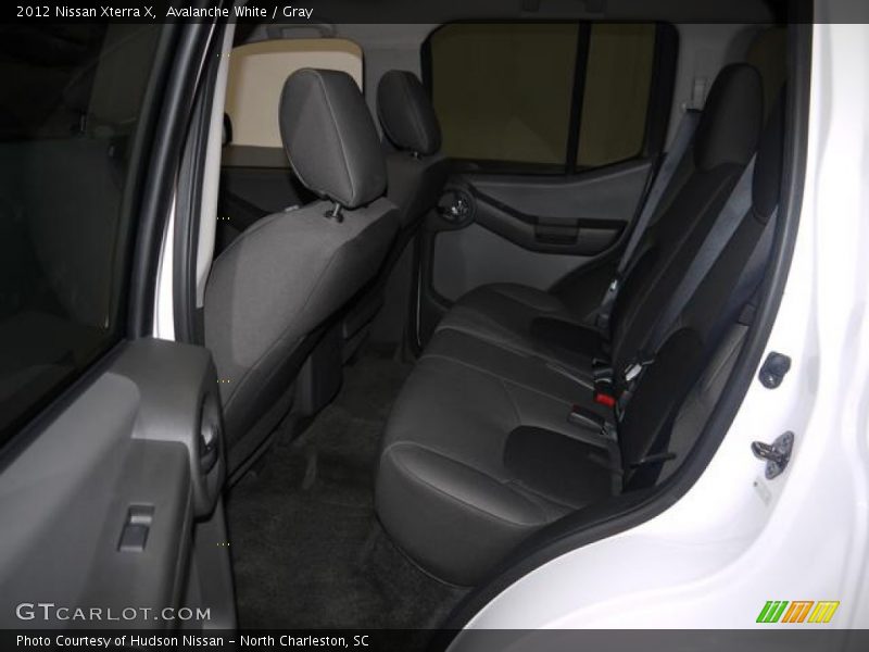 Avalanche White / Gray 2012 Nissan Xterra X