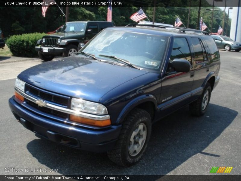 Indigo Blue Metallic / Graphite Gray 2004 Chevrolet Blazer LS 4x4
