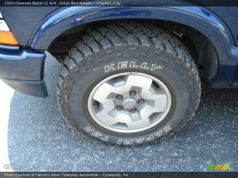 Indigo Blue Metallic / Graphite Gray 2004 Chevrolet Blazer LS 4x4