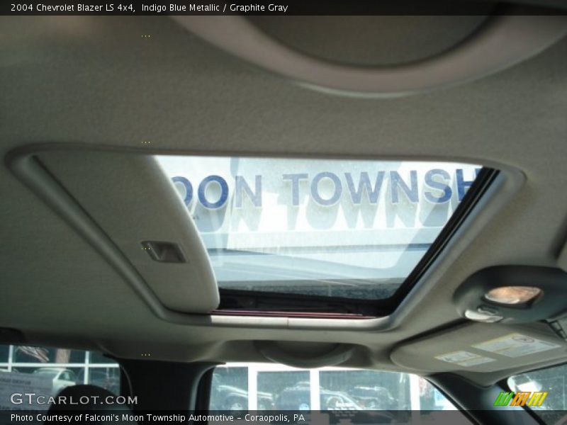Indigo Blue Metallic / Graphite Gray 2004 Chevrolet Blazer LS 4x4