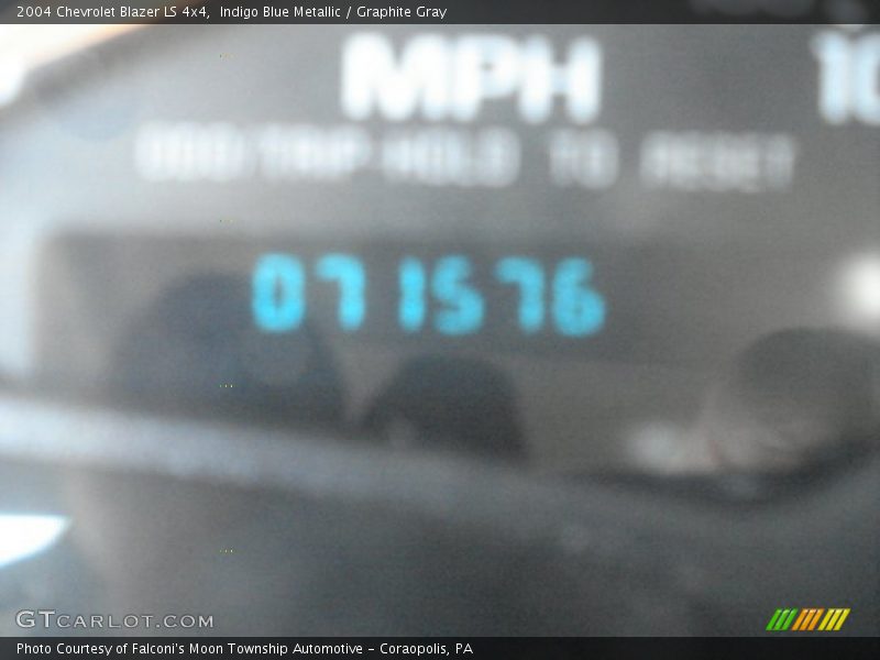 Indigo Blue Metallic / Graphite Gray 2004 Chevrolet Blazer LS 4x4
