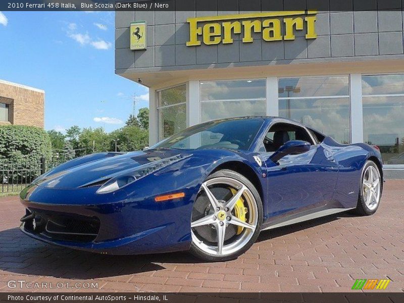 Front 3/4 View of 2010 458 Italia