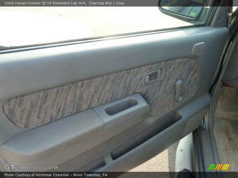 Charcoal Mist / Gray 2000 Nissan Frontier SE V6 Extended Cab 4x4