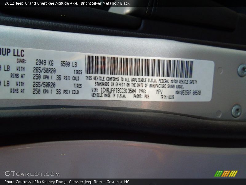 Bright Silver Metallic / Black 2012 Jeep Grand Cherokee Altitude 4x4