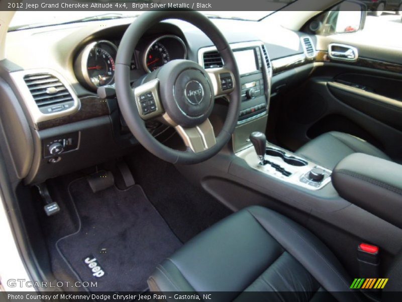  2012 Grand Cherokee Altitude 4x4 Black Interior