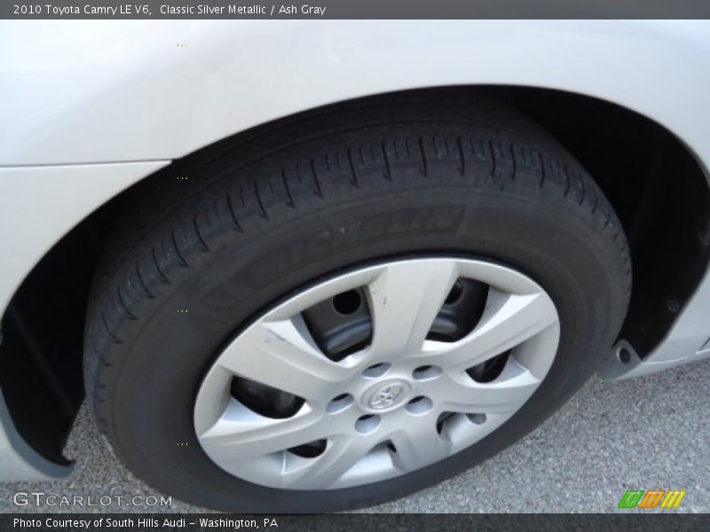 Classic Silver Metallic / Ash Gray 2010 Toyota Camry LE V6