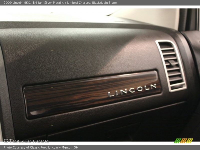 Brilliant Silver Metallic / Limited Charcoal Black/Light Stone 2009 Lincoln MKX