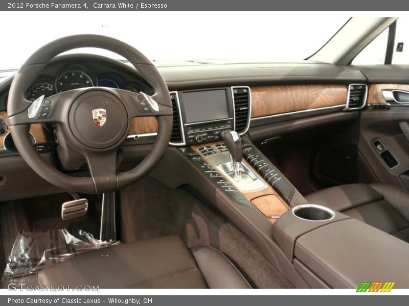 Dashboard of 2012 Panamera 4