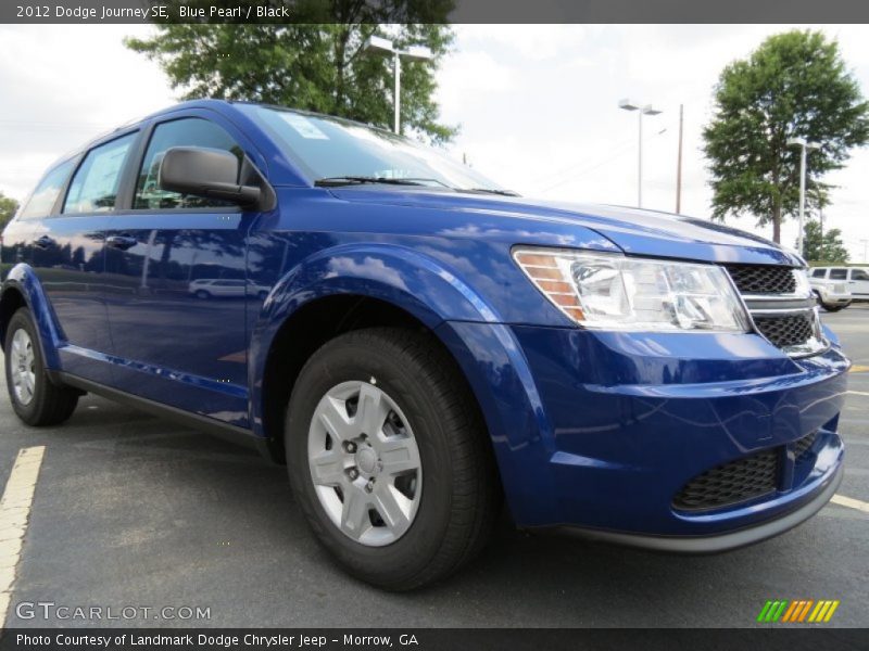 Front 3/4 View of 2012 Journey SE