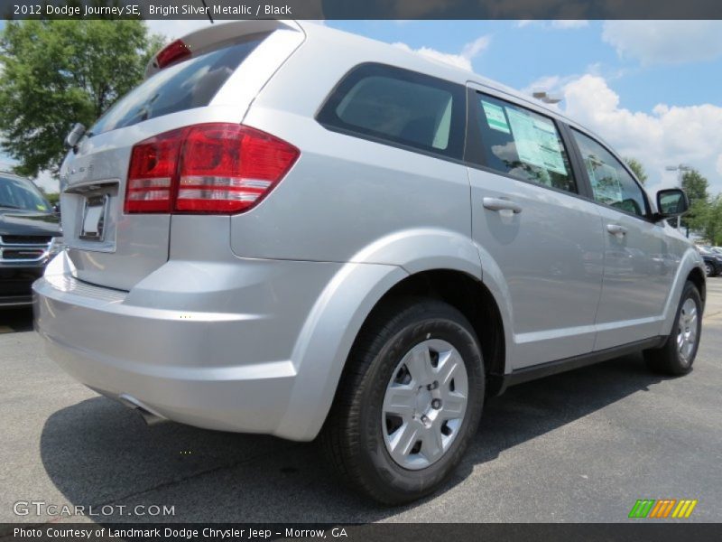 Bright Silver Metallic / Black 2012 Dodge Journey SE