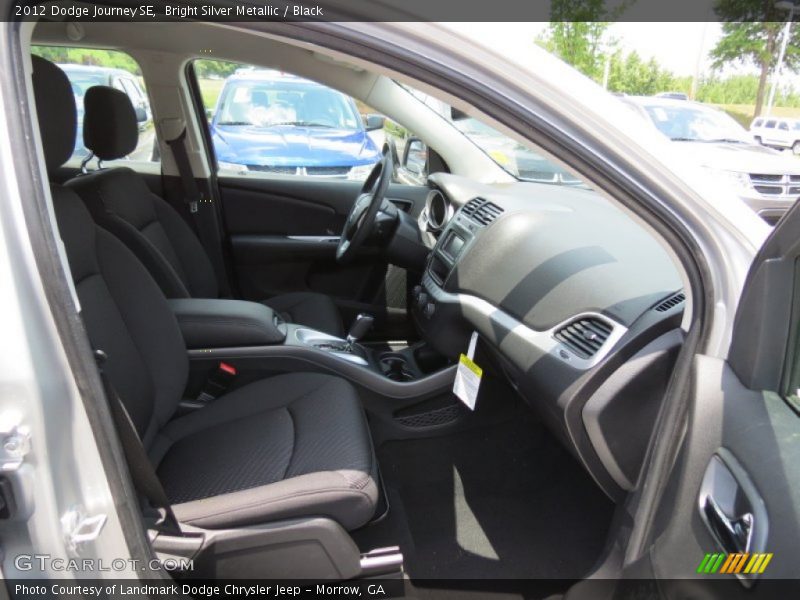 Bright Silver Metallic / Black 2012 Dodge Journey SE