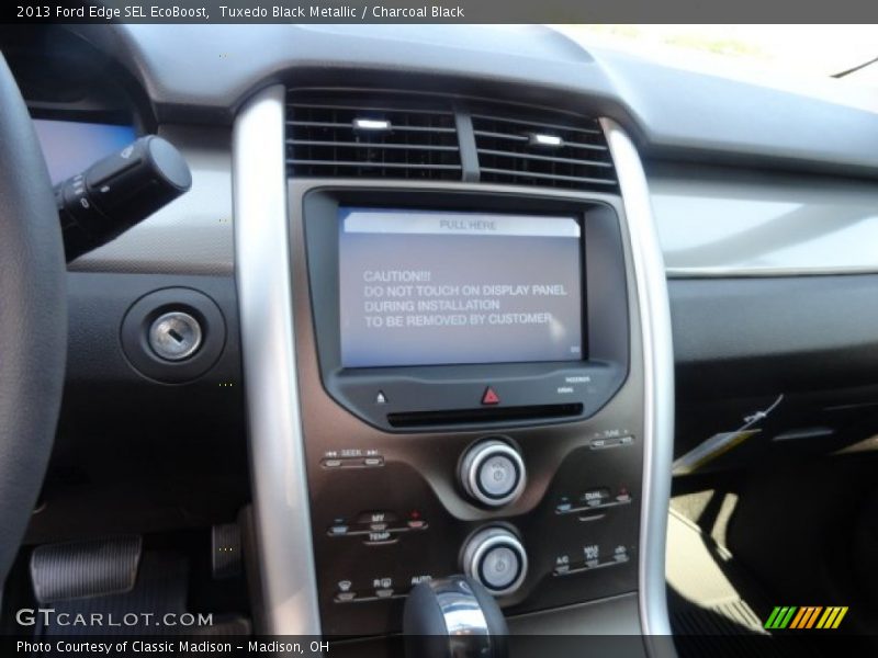Controls of 2013 Edge SEL EcoBoost