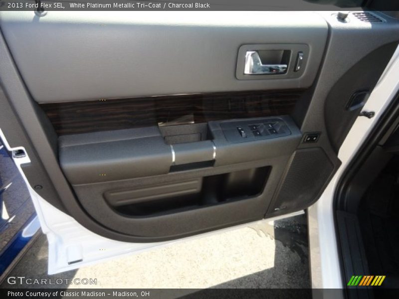 White Platinum Metallic Tri-Coat / Charcoal Black 2013 Ford Flex SEL