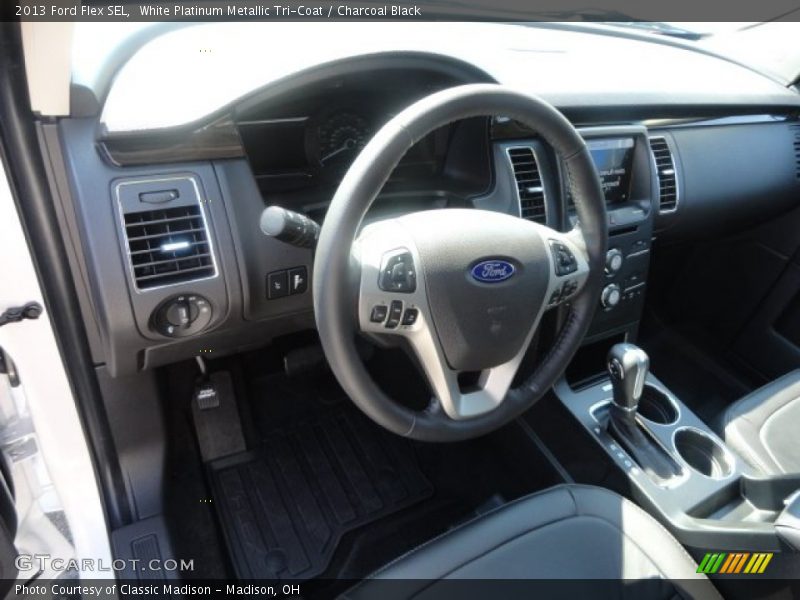 White Platinum Metallic Tri-Coat / Charcoal Black 2013 Ford Flex SEL