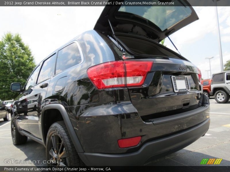Brilliant Black Crystal Pearl / Dark Graystone/Medium Graystone 2012 Jeep Grand Cherokee Altitude