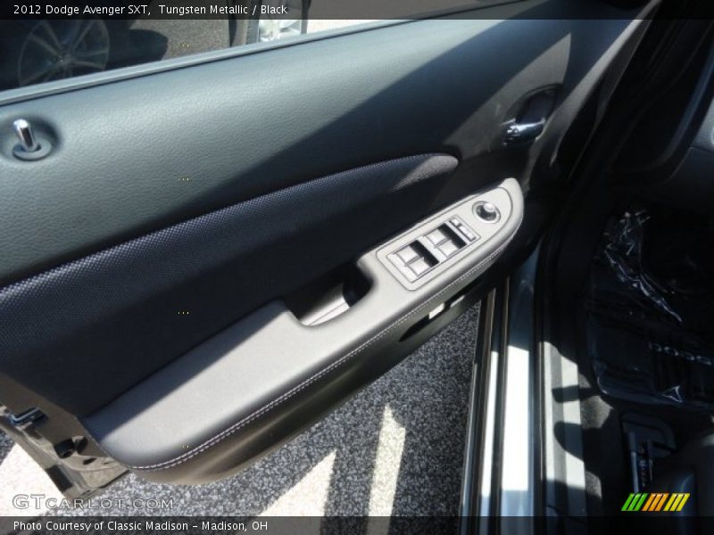 Tungsten Metallic / Black 2012 Dodge Avenger SXT