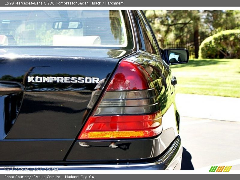 Black / Parchment 1999 Mercedes-Benz C 230 Kompressor Sedan
