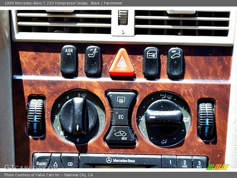 Black / Parchment 1999 Mercedes-Benz C 230 Kompressor Sedan