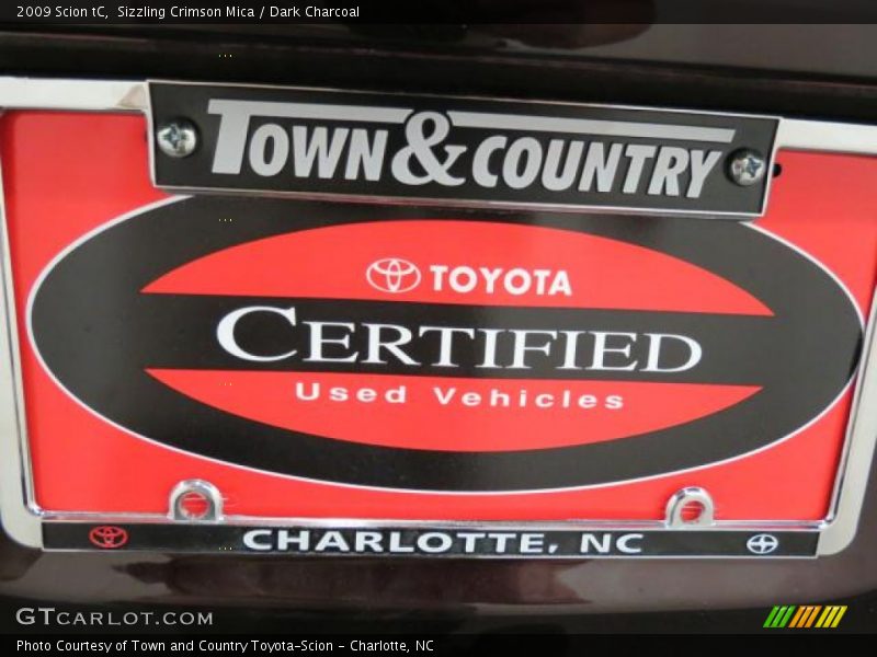 Sizzling Crimson Mica / Dark Charcoal 2009 Scion tC